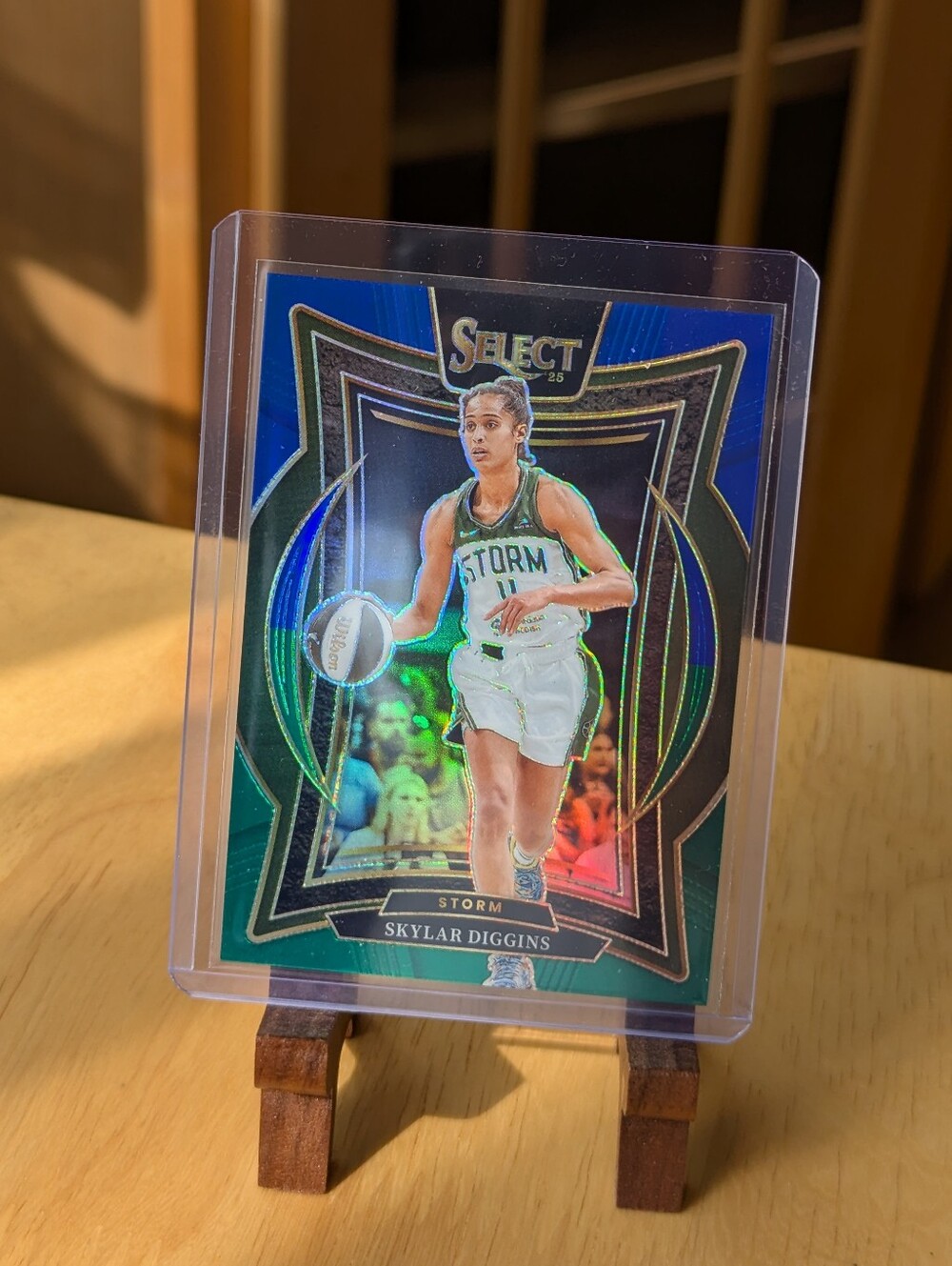 2025 Panini WNBA Select Skylar Diggins #16 Blue Green Holo Numbered 247/349